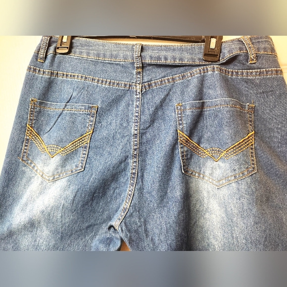 Retro Light Summer Jeans Size L (13) Like New - Picture 4 of 6